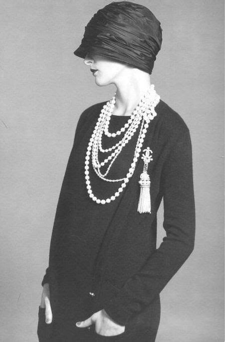 coco chanel 1920 jewelry|1920 Coco Chanel designs.